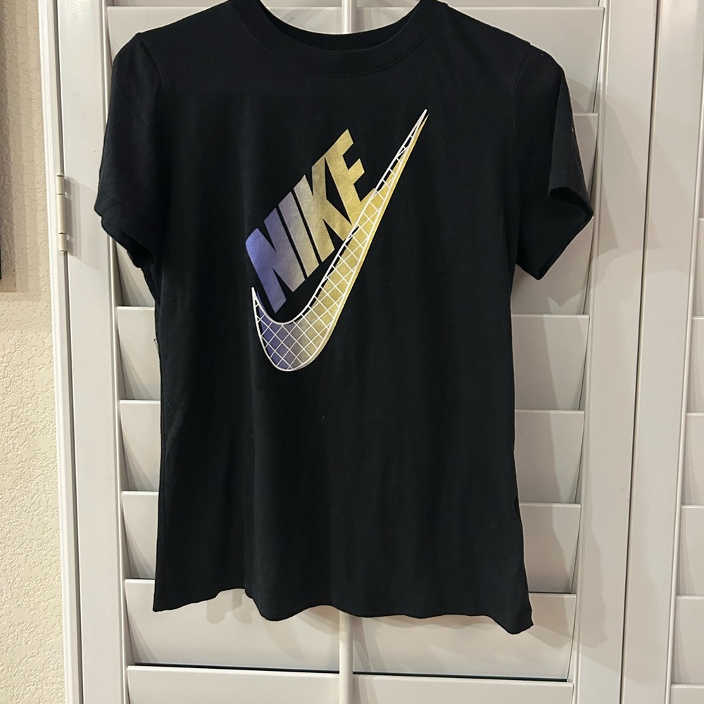 Nike Black Short Sleeve Tee Sporty Casual